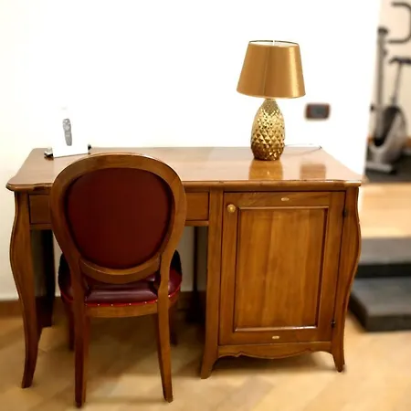 Lanfipe Palace Neapol