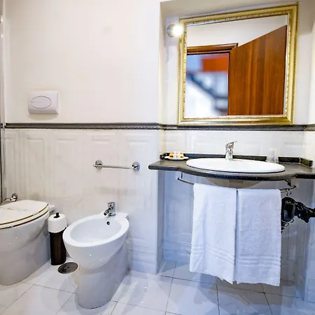 Lanfipe Palace Hotel Neapol