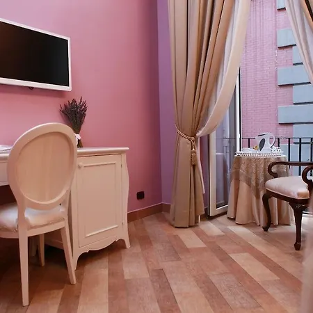 Lanfipe Palace מלון נאפולי