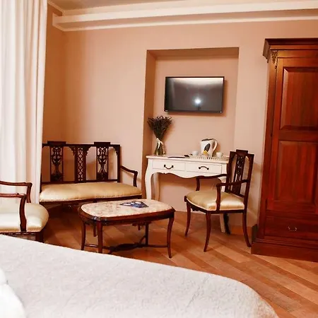 Lanfipe Palace