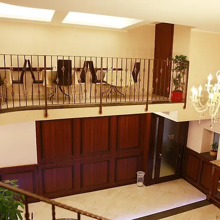 ランフィーペ パレス