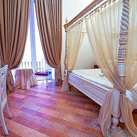 Lanfipe Palace 3* Naples