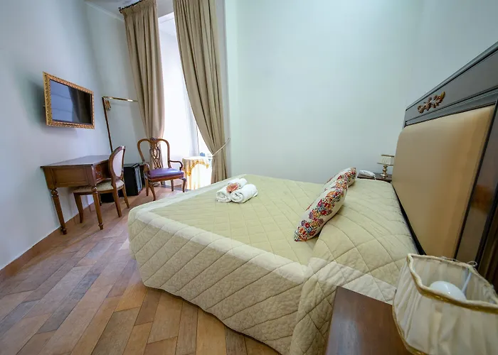 兰辉派宫酒店 那不勒斯