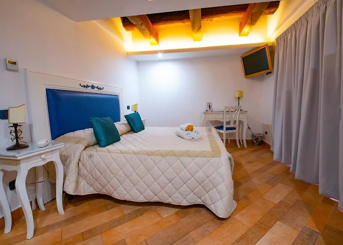 兰辉派宫酒店 3*