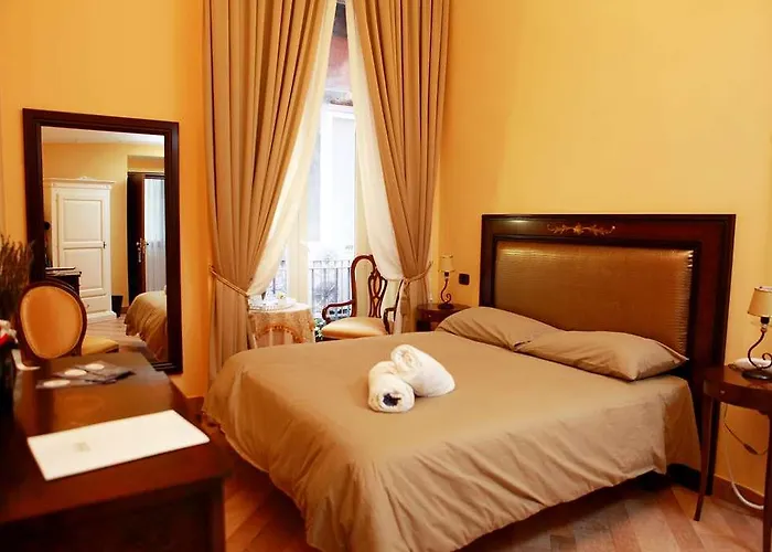 兰辉派宫酒店 3* 那不勒斯